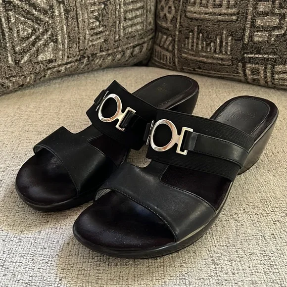 Poshmark Mootsies Tootsies Slides Mootsies Tootsies Shoes Host